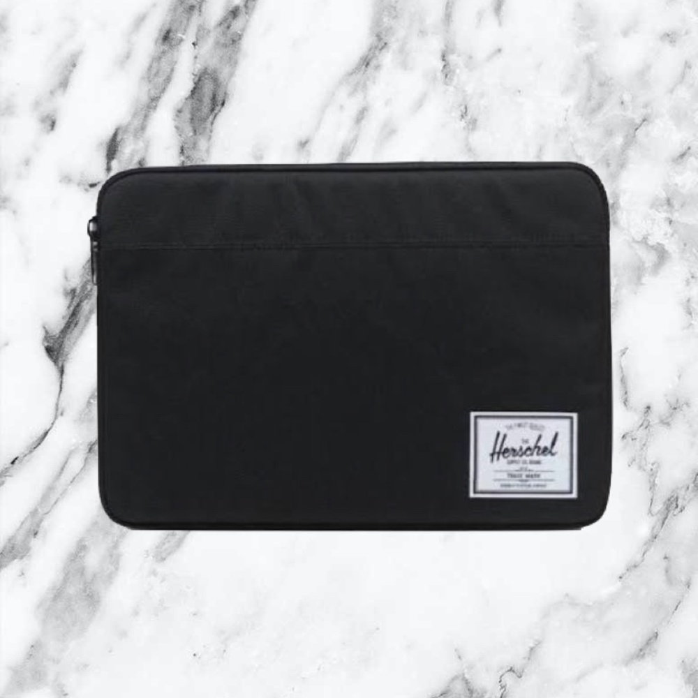 Black Herschel Anchor Sleeve Mini